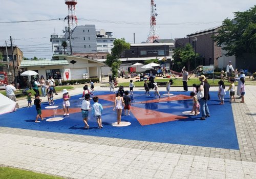 暑い夏は鳥取市の真教寺公園でじゃぶじゃぶ水遊び‼