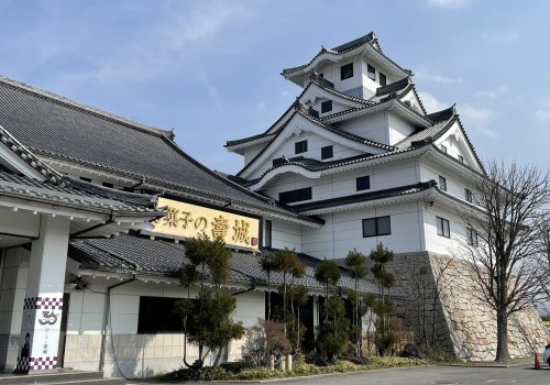 米子にある「お菓子の壽城」の天守閣にのぼってきました！