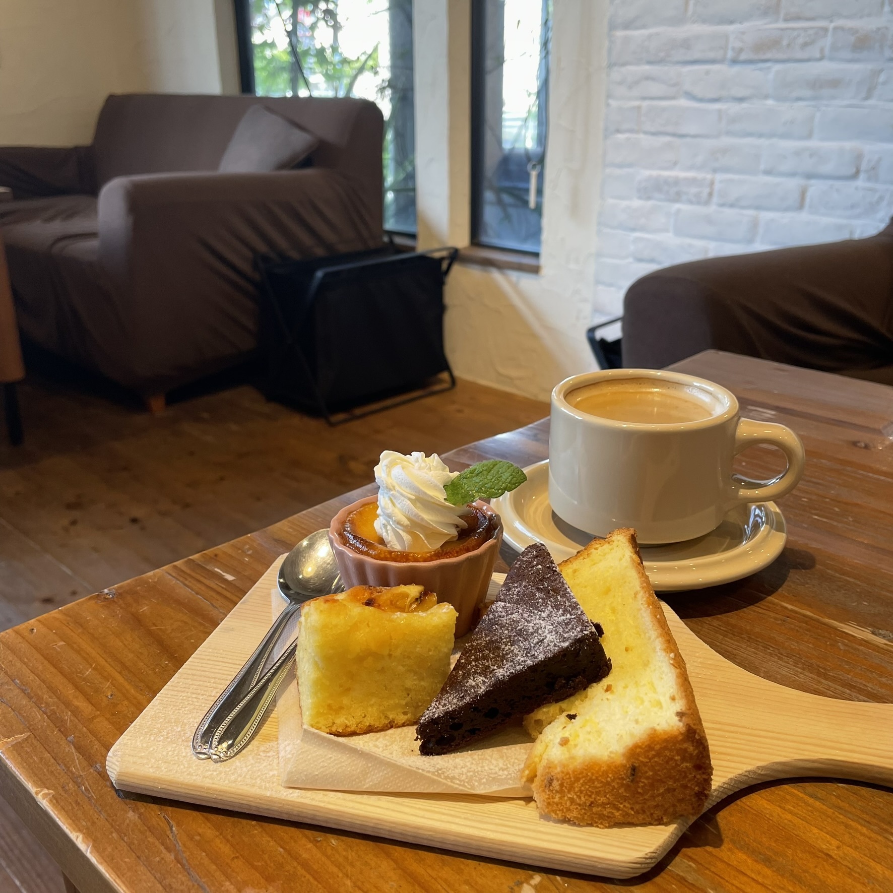 家具と雑貨とカフェが楽しめる「moco lifestyle store」に行って